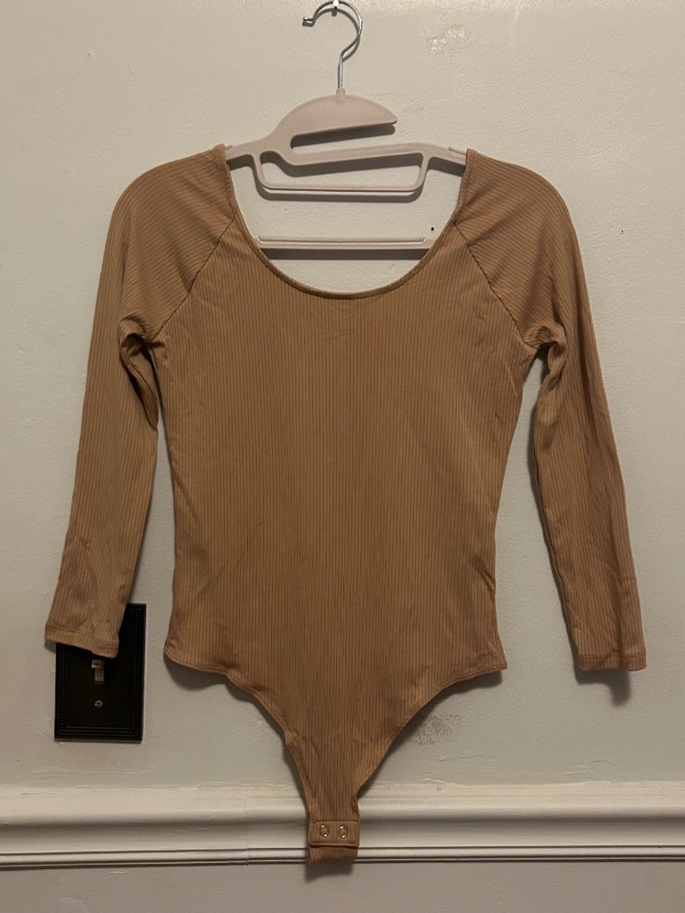 Banana Republic Ribbed Tan Long Sleeve Bodysuit - XS